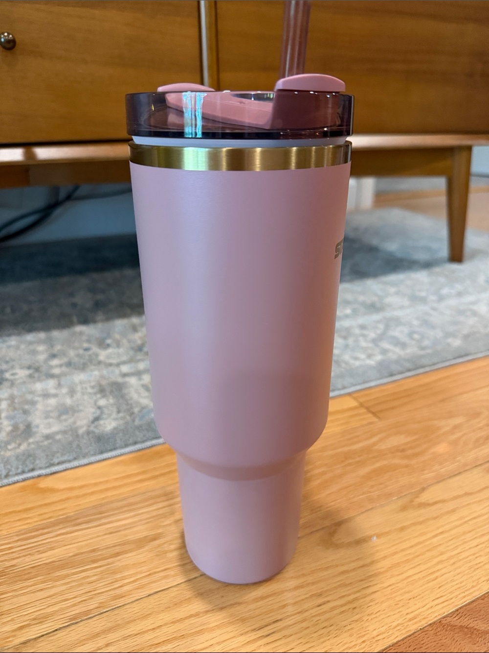 Stanley Fall Refresh Quencher H2.0 tumbler - 40 oz. - Antique Pink - Picture 2 of 6